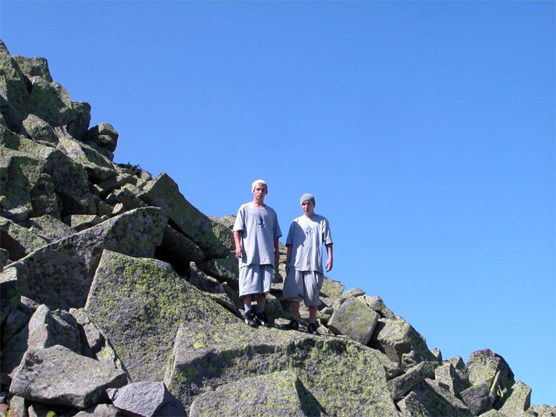 Команда Deshi