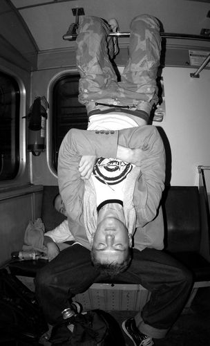 когда в метро нет свободных мест...