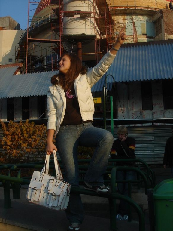 королева помоев и стройки!!!