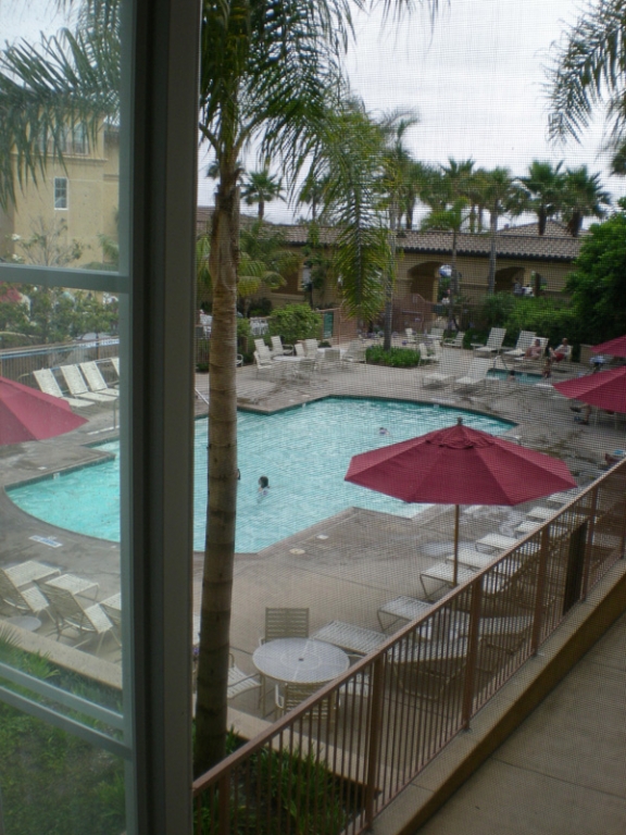 Carlsbad, через 100 метров Тихий океан