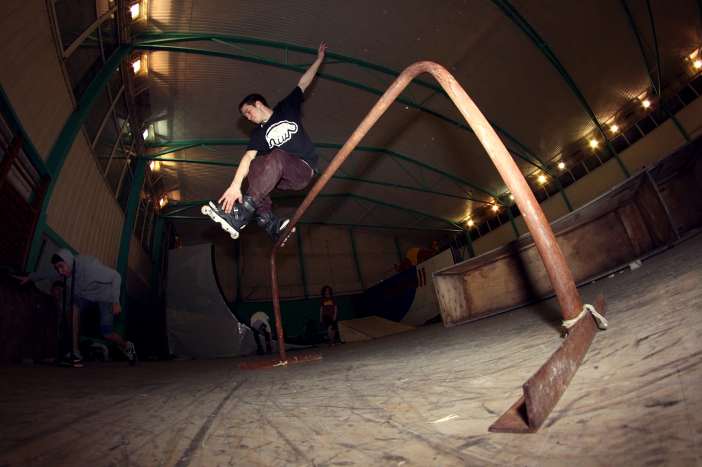 Егор "Шашлык" Логинов - Alley-oop Crossgrab Makio to fakie на Семеновской